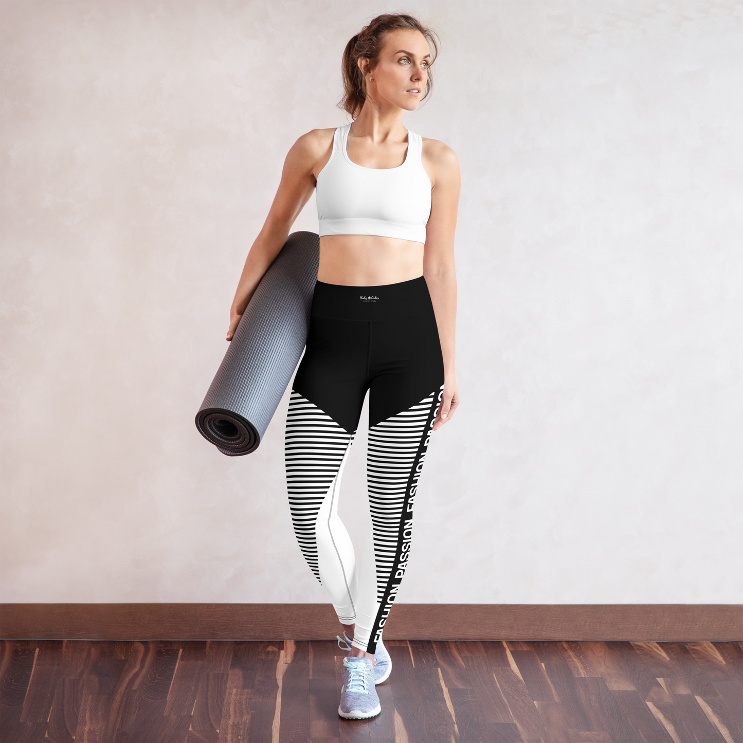 BabyCakes Yoga Leggings - 'Fashion Passion' - Black & White